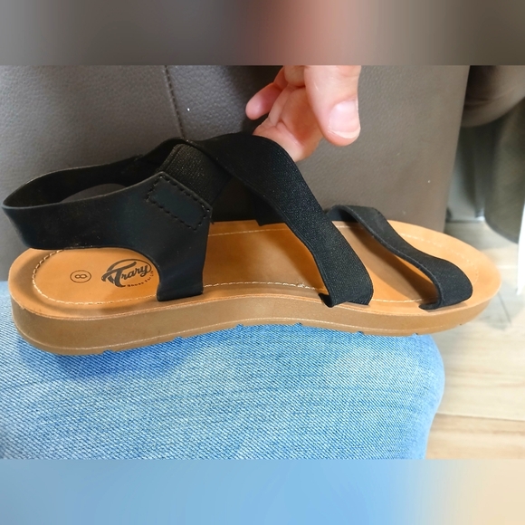 Trary Shoes - ✨️Comfy sandals